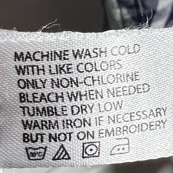 U.S. Polo Assn. Men's Navy and White Plaid Shirt - Picture 6 of 6